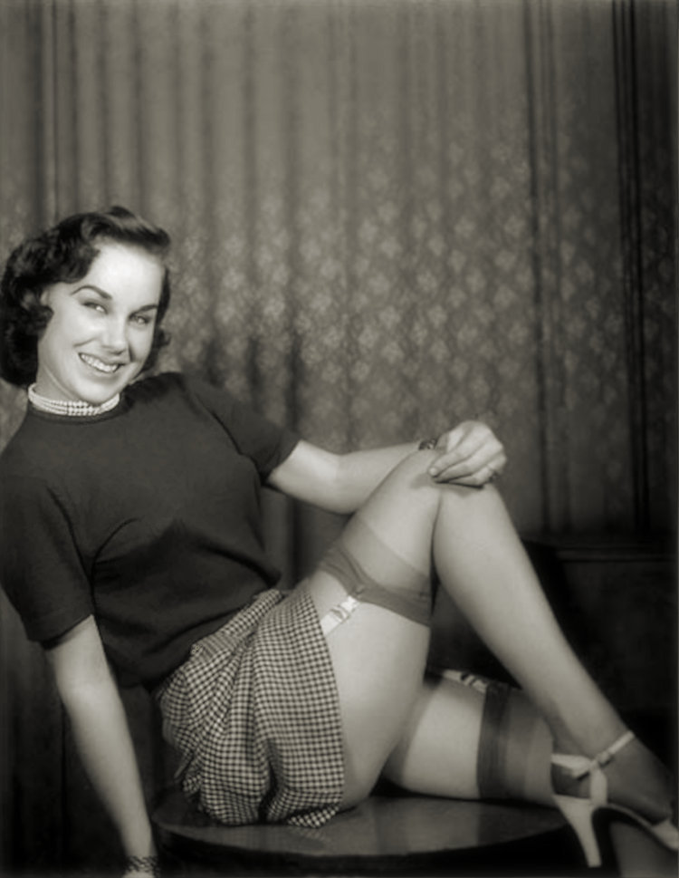 Jamie Summers Vintage Stockings Pictures